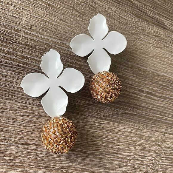 BohemianāstatementāearringsāN87 - Picture 2 of 3